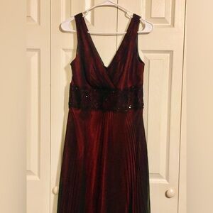 Jones New York Deep Wine V-Neck Evening Gown